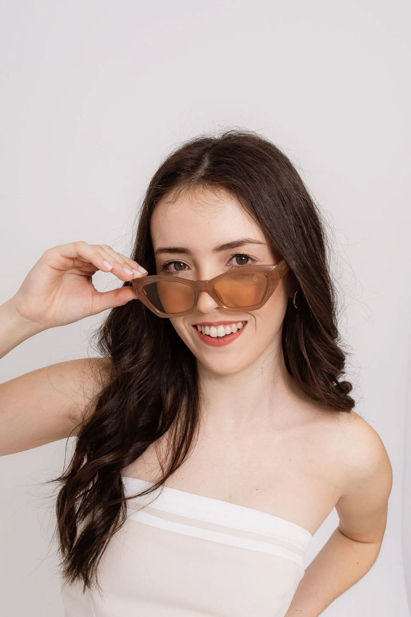 Óculos de Sol Hexagonais e Poligonais - Golden Glasses