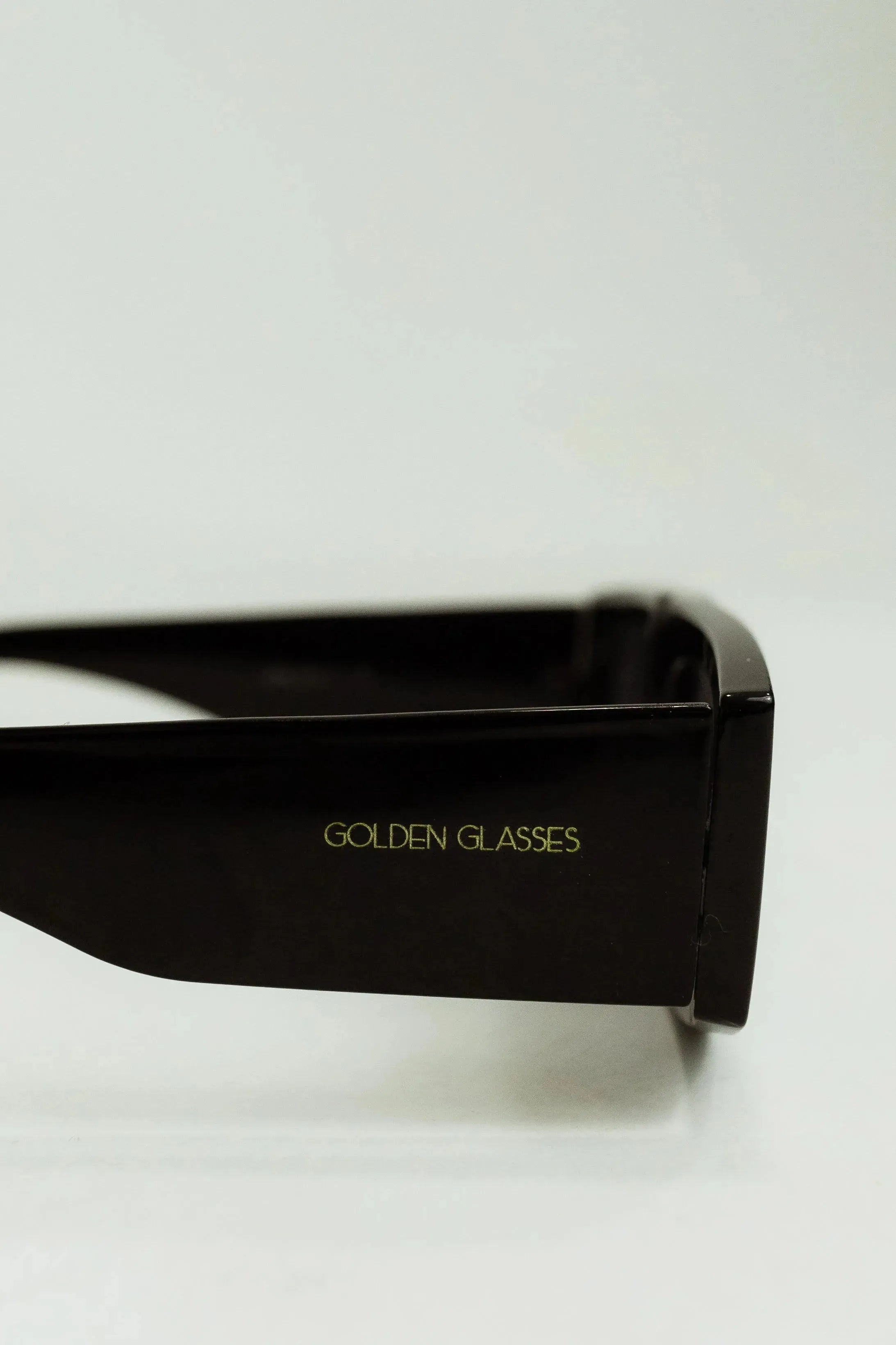 Óculos de sol Bold Preto - Golden Glasses