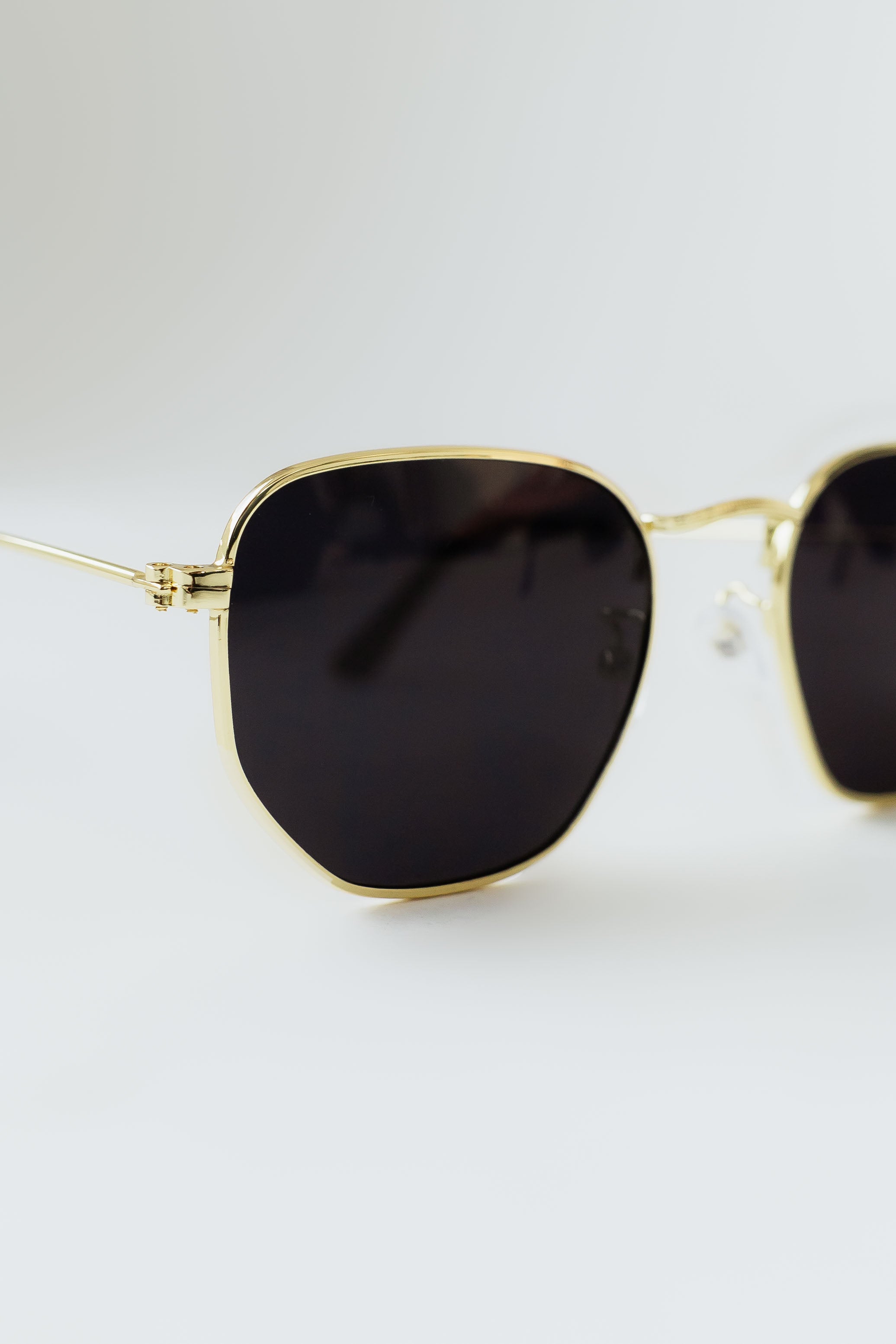 Óculos de Sol Unissex Urban Preto e Dourado