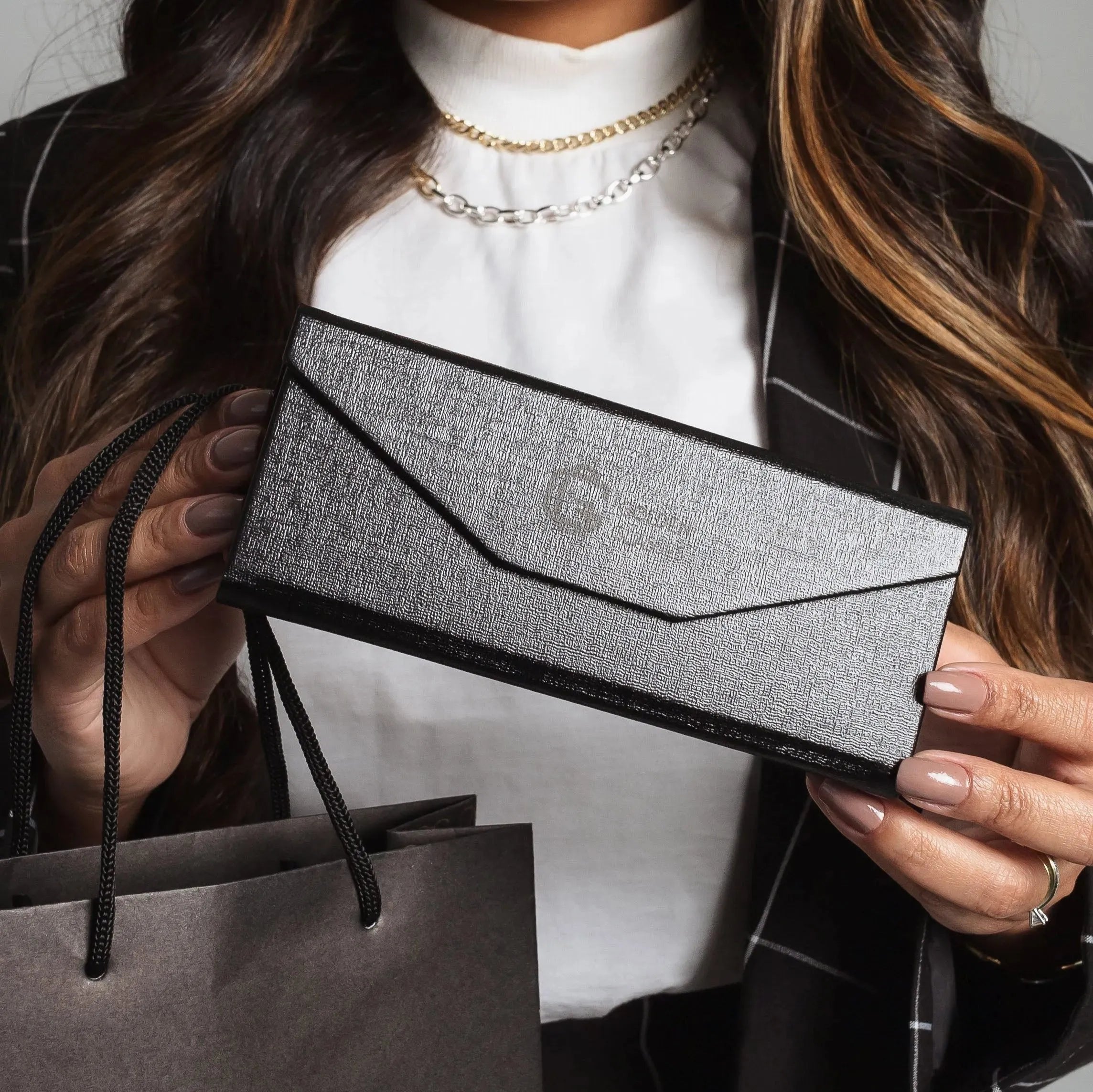 Case/Estojo Triangular - Golden Glasses