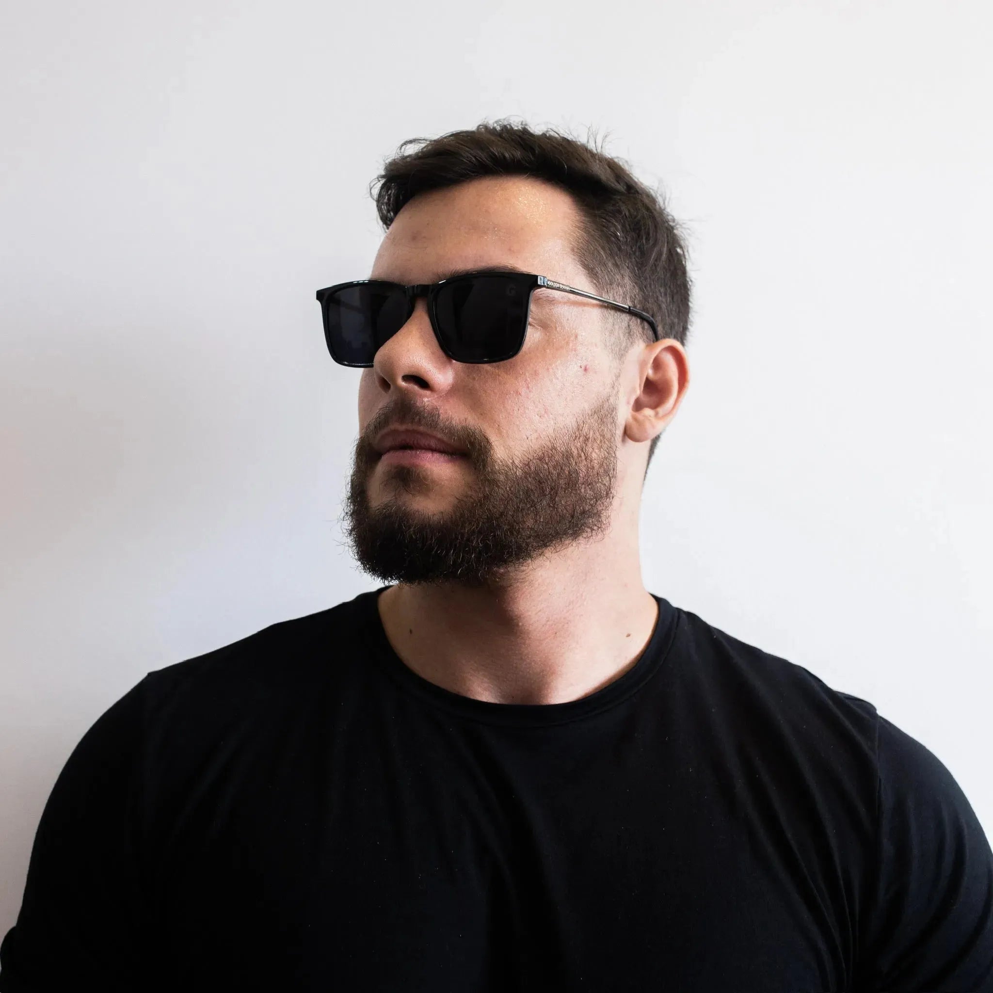 Óculos de Sol Classic Signature Preto - Golden Glasses