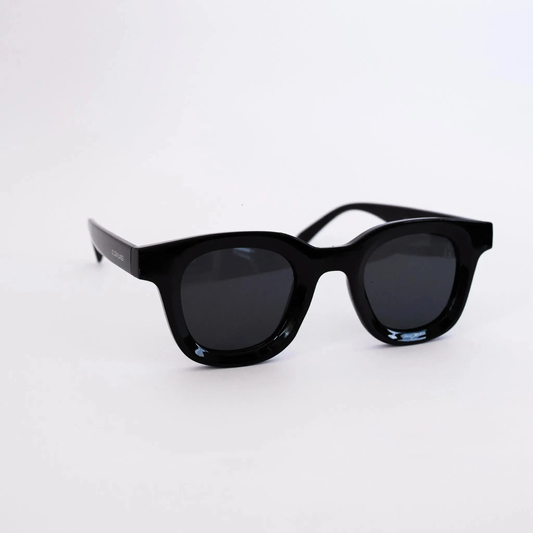 Óculos de Sol Glow Preto - Golden Glasses