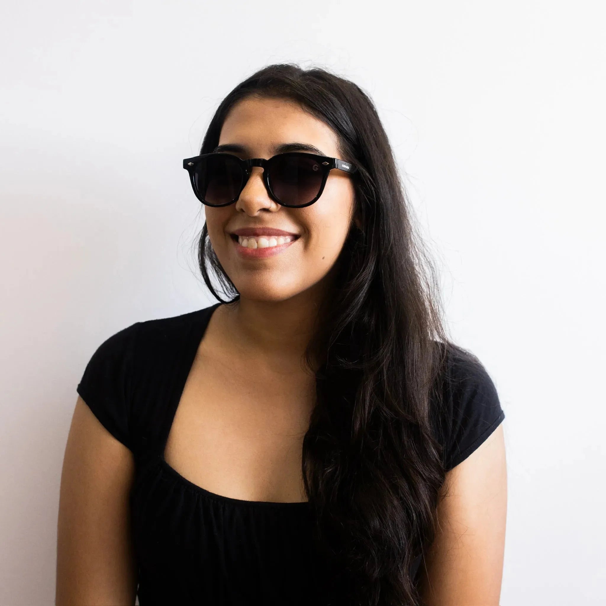 Óculos de sol Logan Preto - Golden Glasses