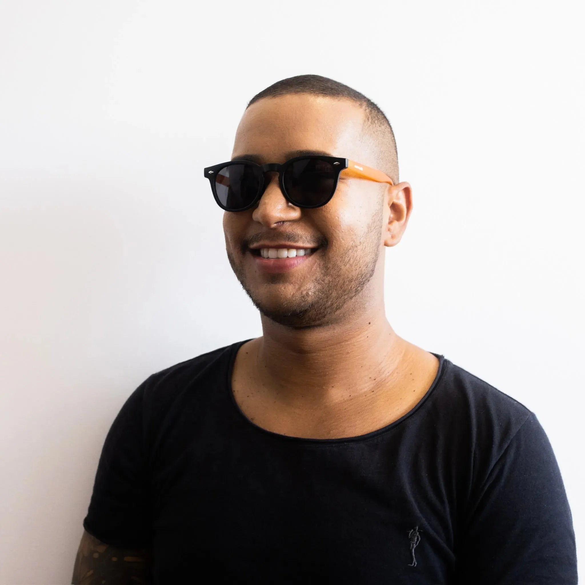 Óculos de sol Logan Preto e Laranja - Golden Glasses