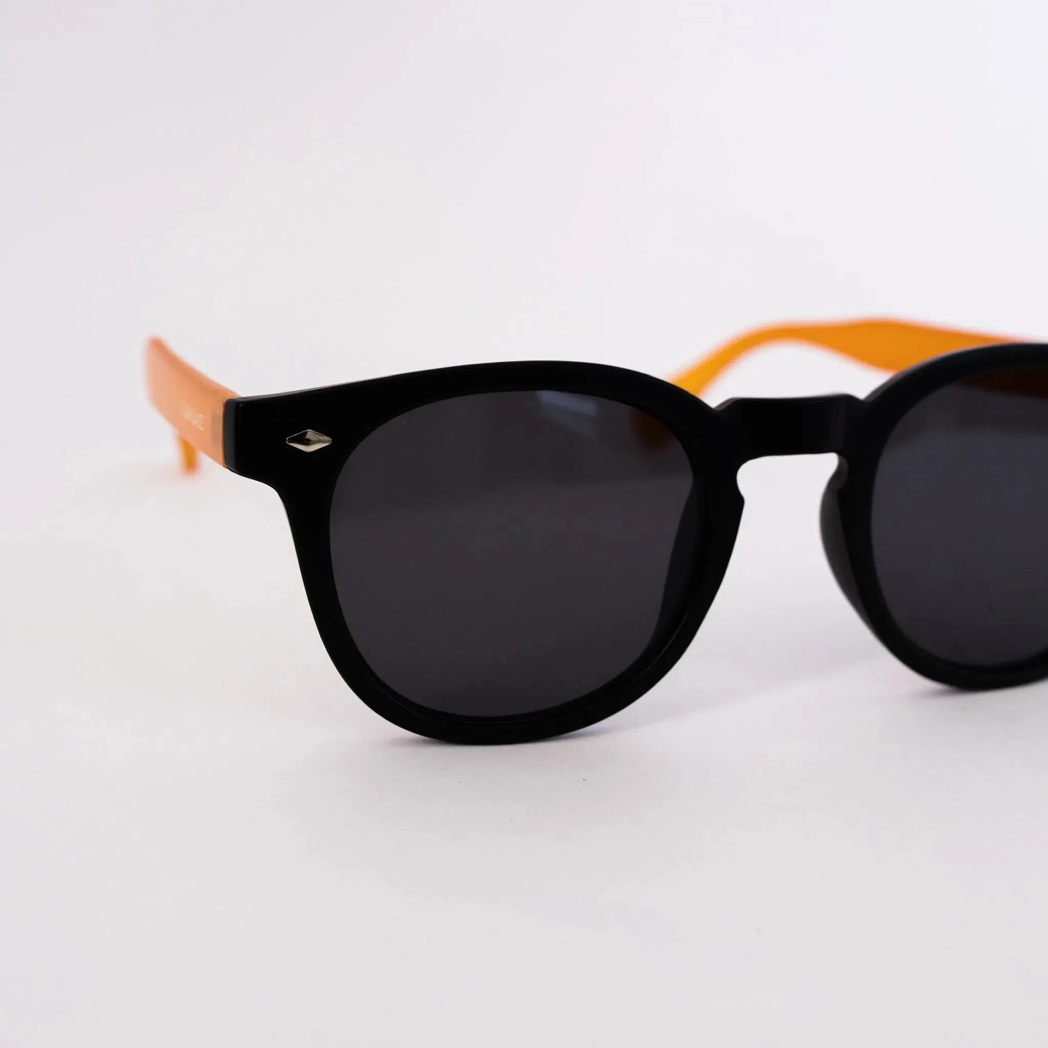 Óculos de sol Logan Preto e Laranja - Golden Glasses