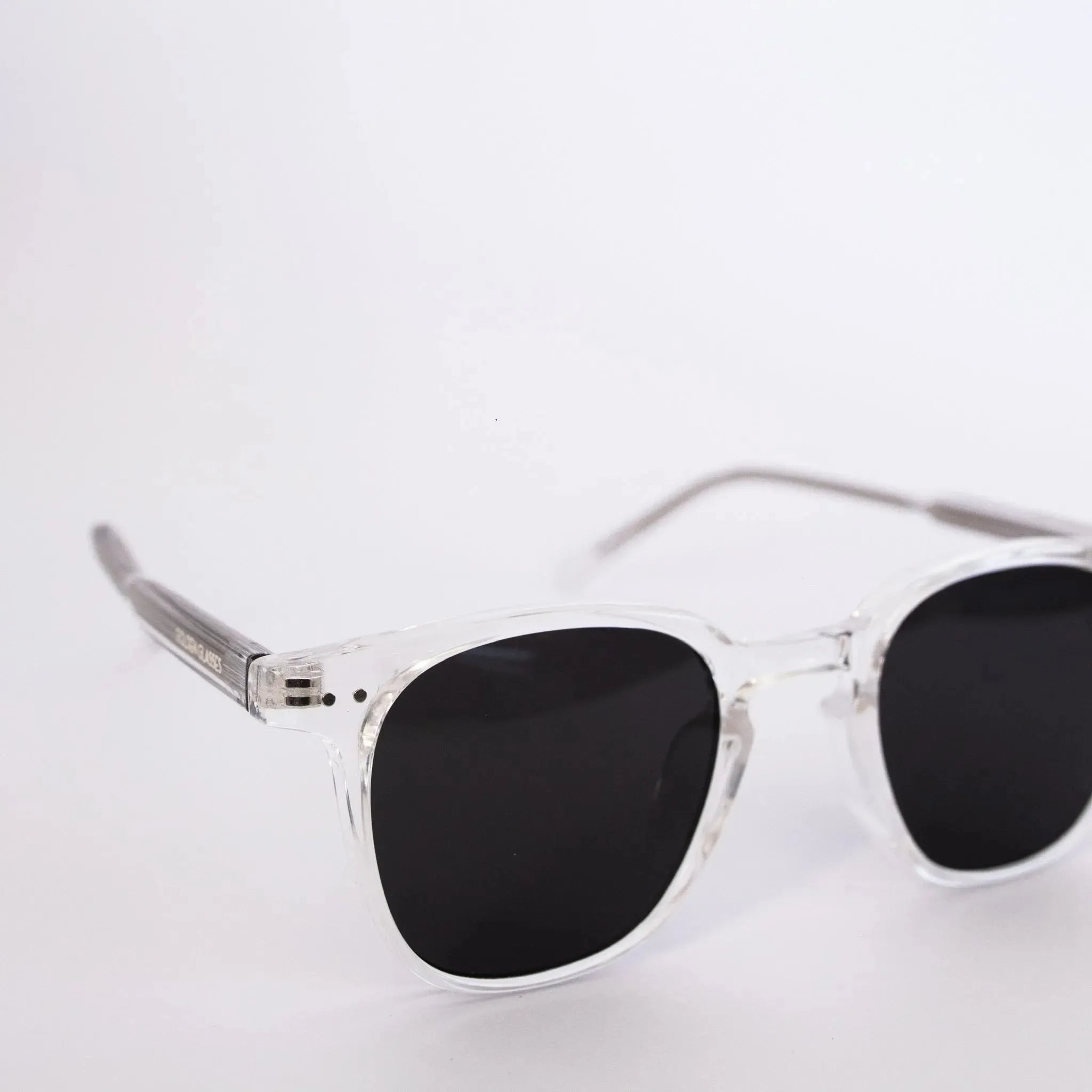 Óculos de Sol Square Transparente - Golden Glasses