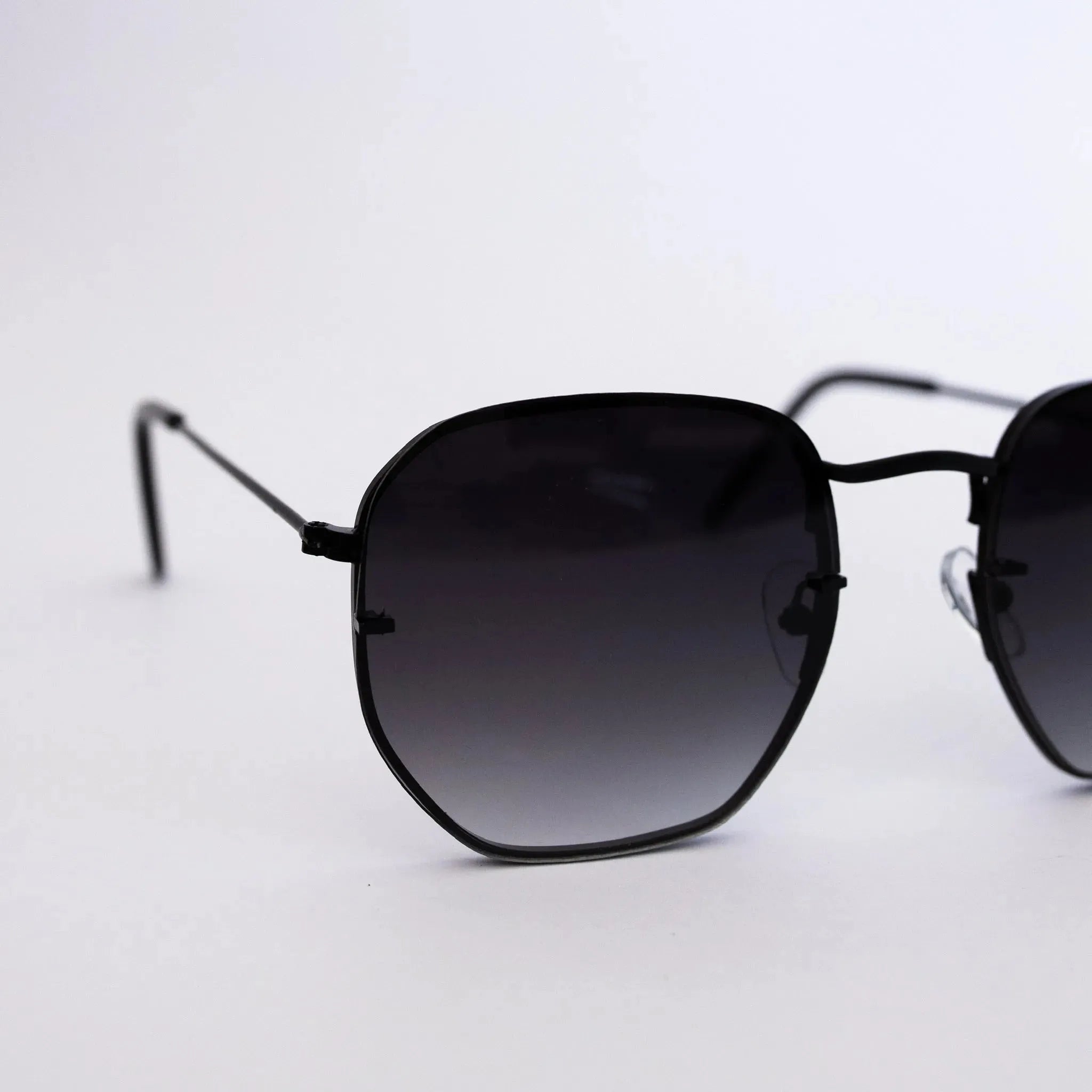 Óculos de sol Urban Preto - Golden Glasses