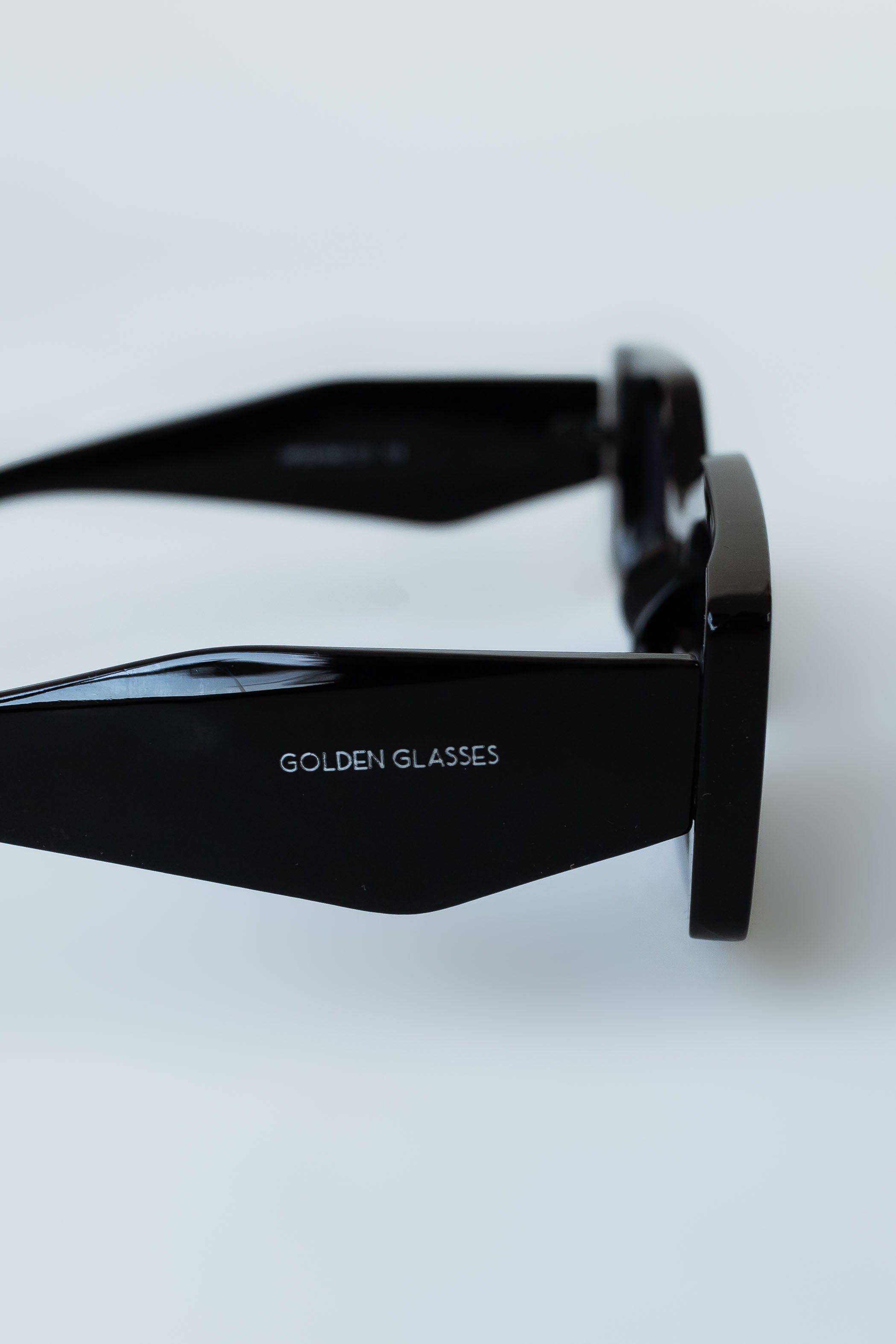 Óculos de Sol Feminino Island Preto