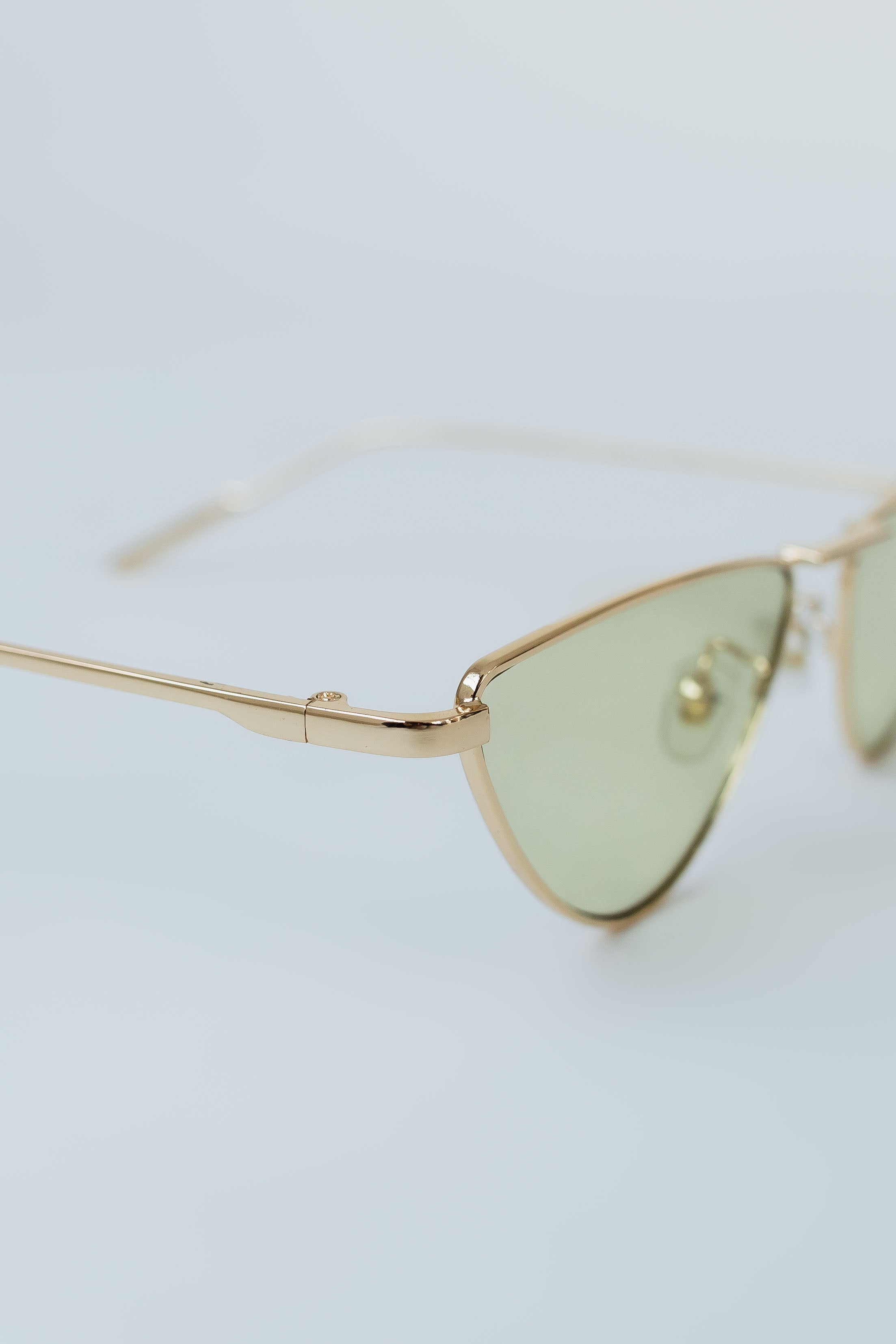 Óculos de Sol Feminino Hype Dourado