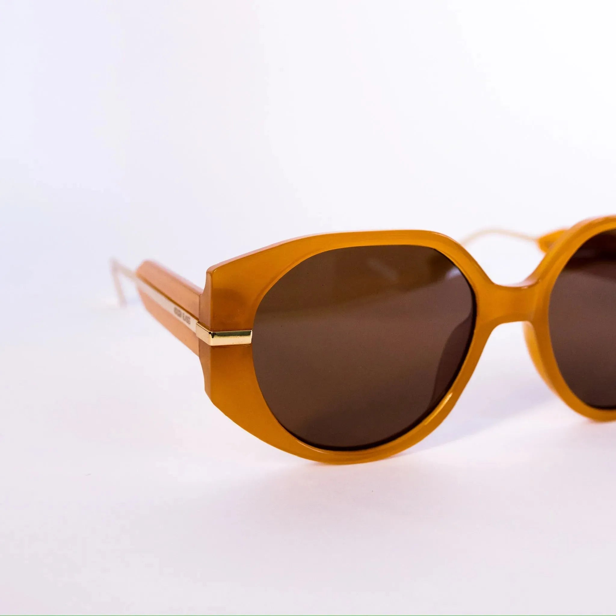 Óculos de Sol Dune Caramelo - Golden Glasses
