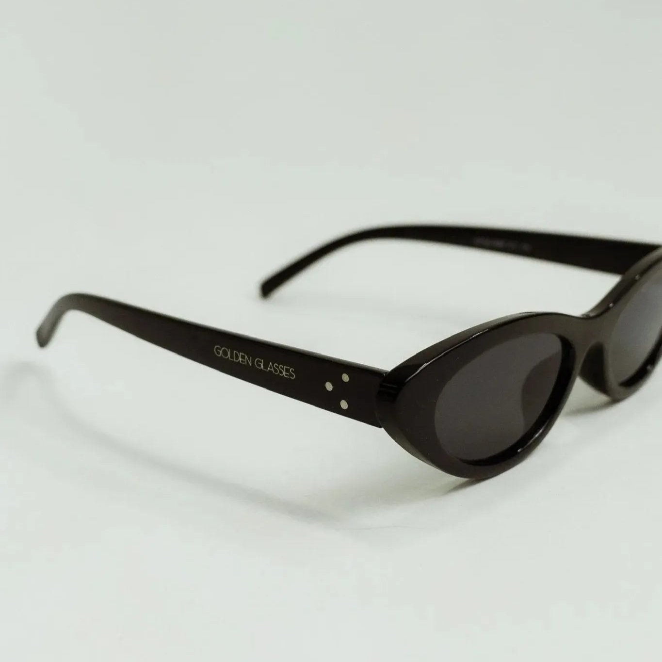 Óculos de sol Feline Preto - Golden Glasses